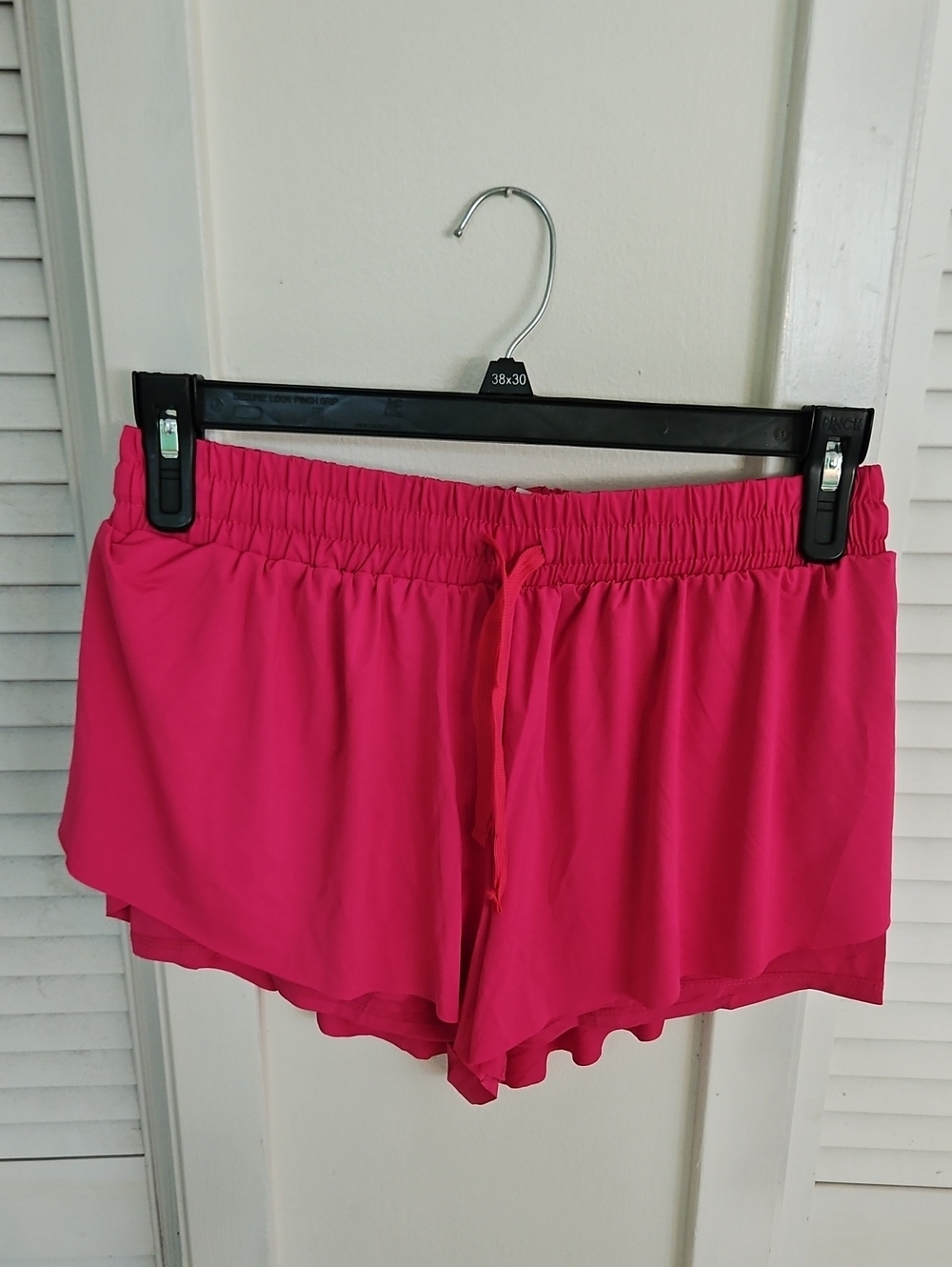 NWOT - Women’s Hot Pink Elastic Waist Butterfly Shorts